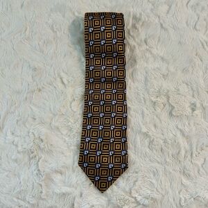 Geometric Patterned Tie